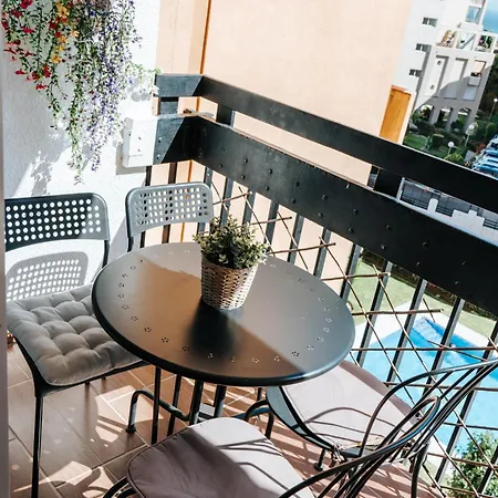 Corinto Terraza Y Piscina - Malaga 아파트